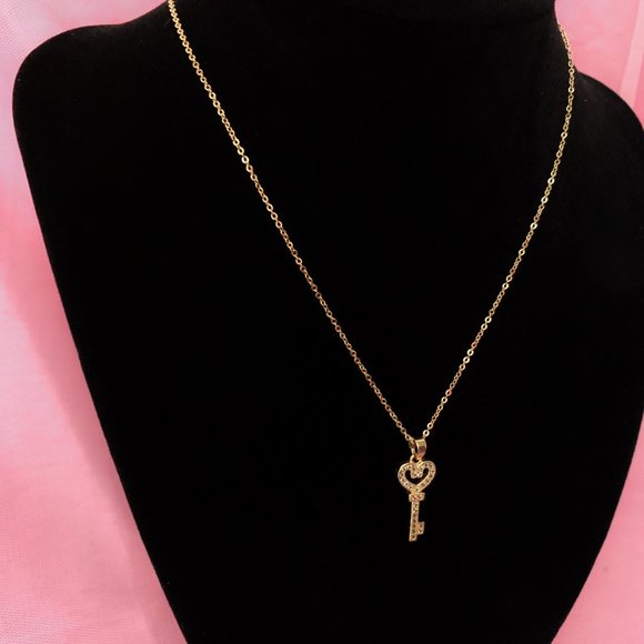 Key Necklace - Picture 1 of 1